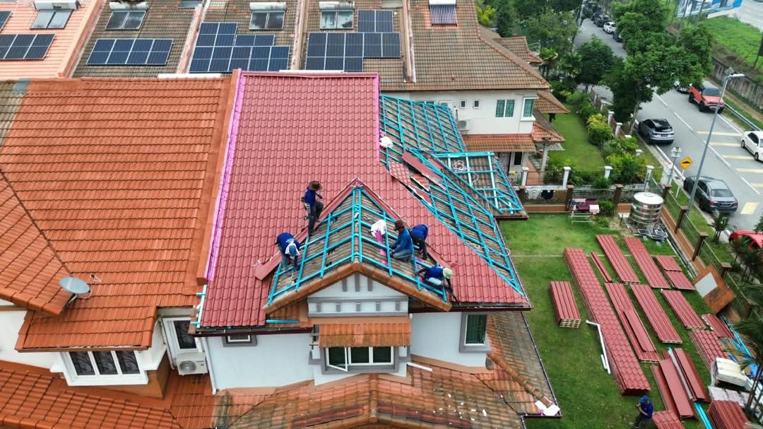 Roofing work in progress in SPK Sunway Damansara